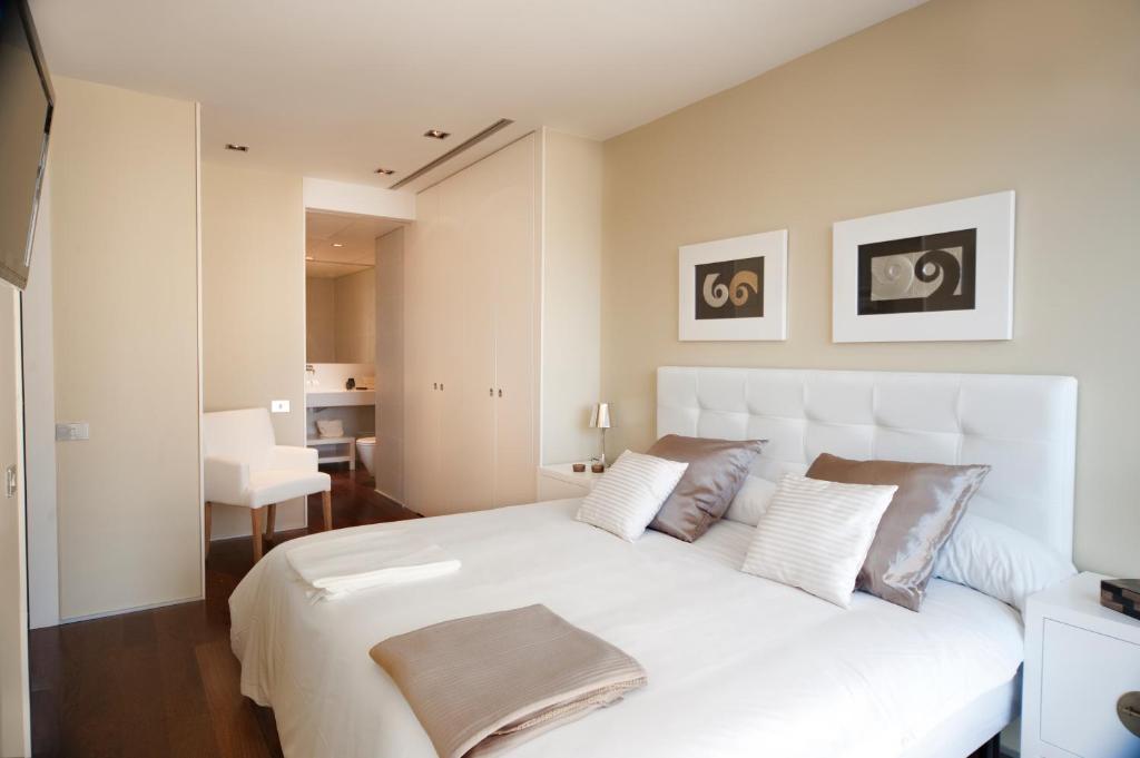 You Stylish The Most Luxury Apartment Barcelona Room photo